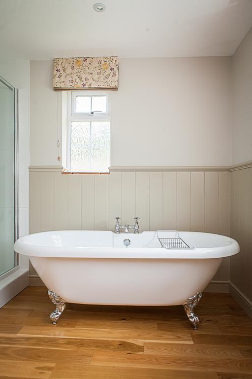 티버튼 Stoodleigh Court Coach House B&B 외부 사진