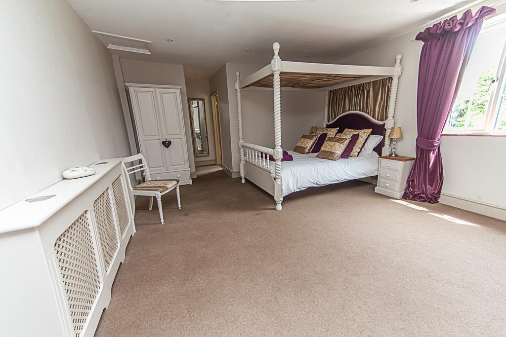 티버튼 Stoodleigh Court Coach House B&B 외부 사진